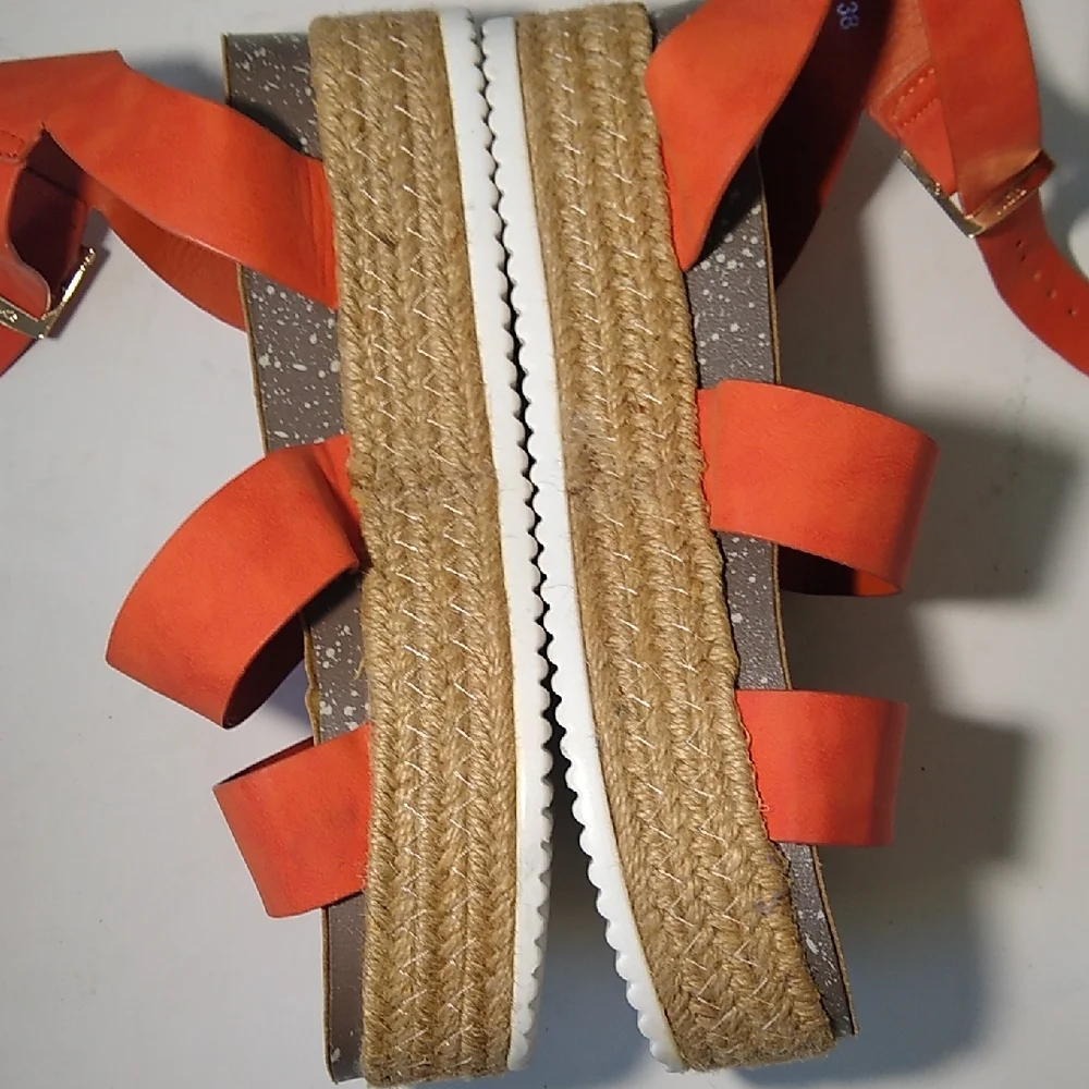 NWOT Patrizia by Spring Step 38 Women's Platform Sandals - Picture 8 of 12